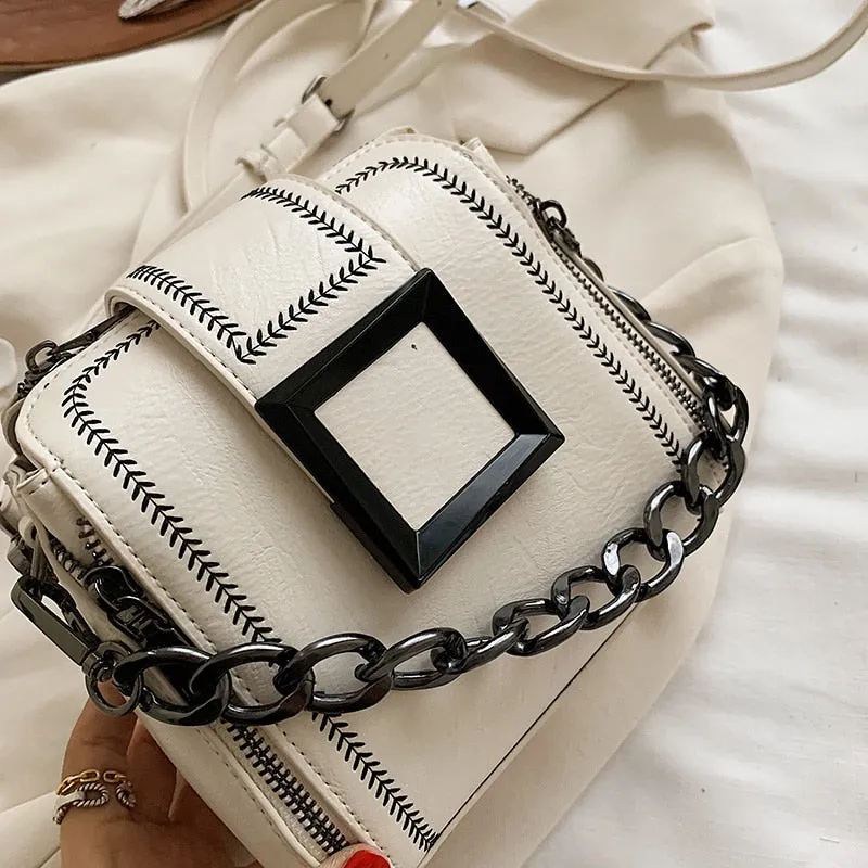 Bella PU Leather Retro Chains Hasp Crossbody Handbag