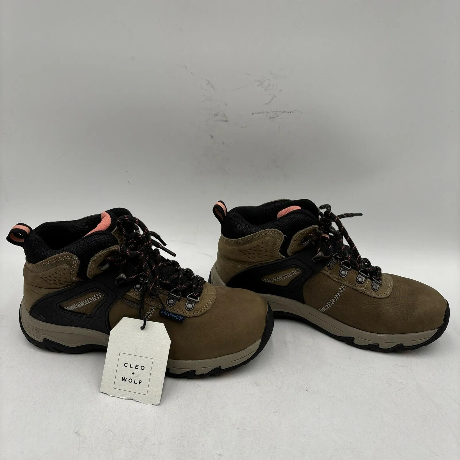 Cleo   Wolf TALON Brown Leather Lace Up Waterproof Hiking Boots Women’s 9.5 B - Very Good