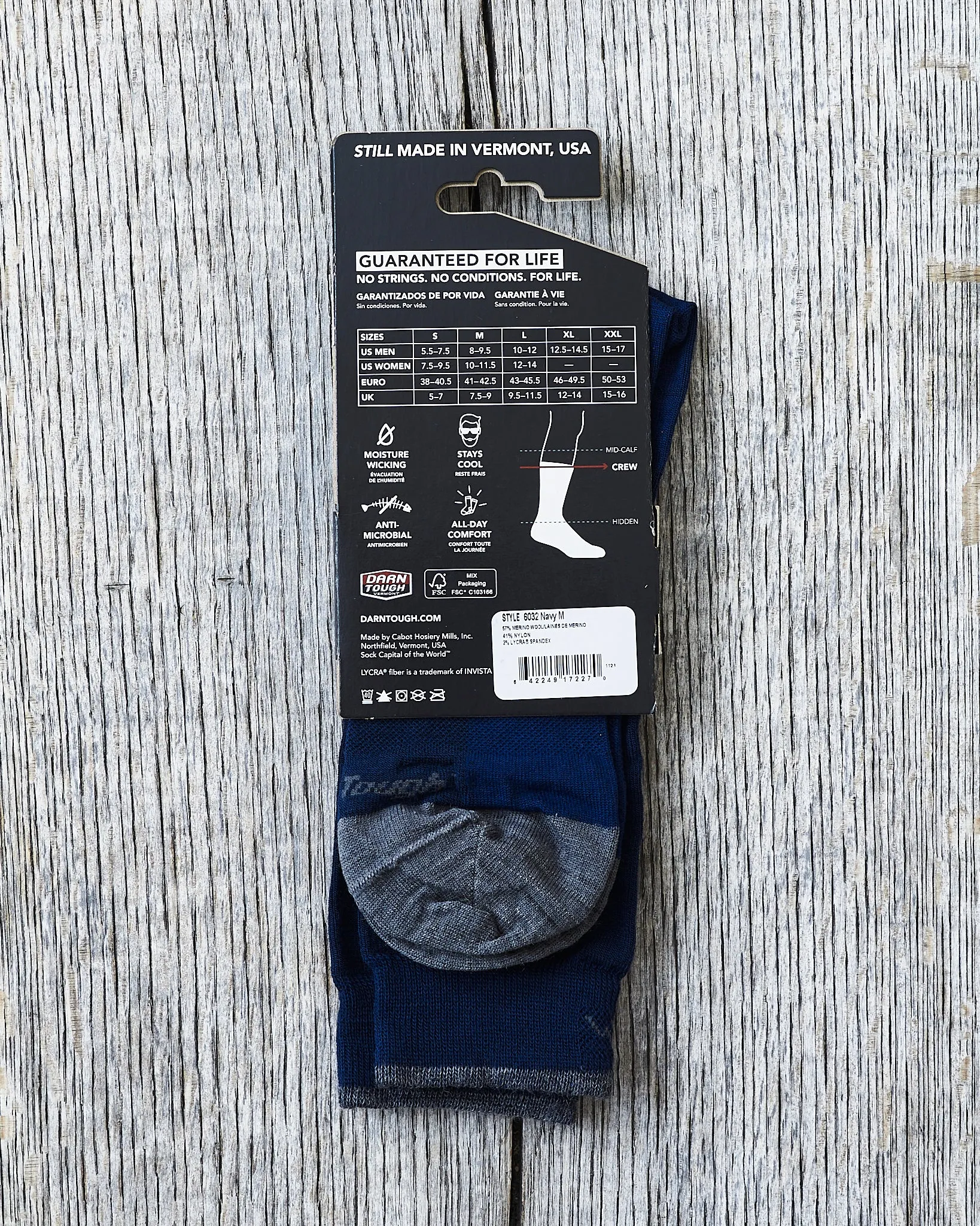 Darn Tough 6032 Navy Merino Wool Lifestyle Crew Lightweight Socks