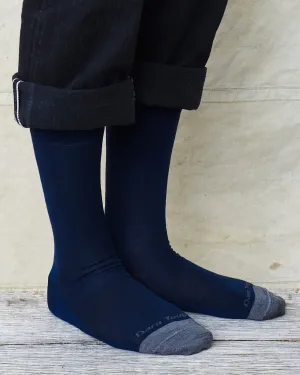 Darn Tough 6032 Navy Merino Wool Lifestyle Crew Lightweight Socks