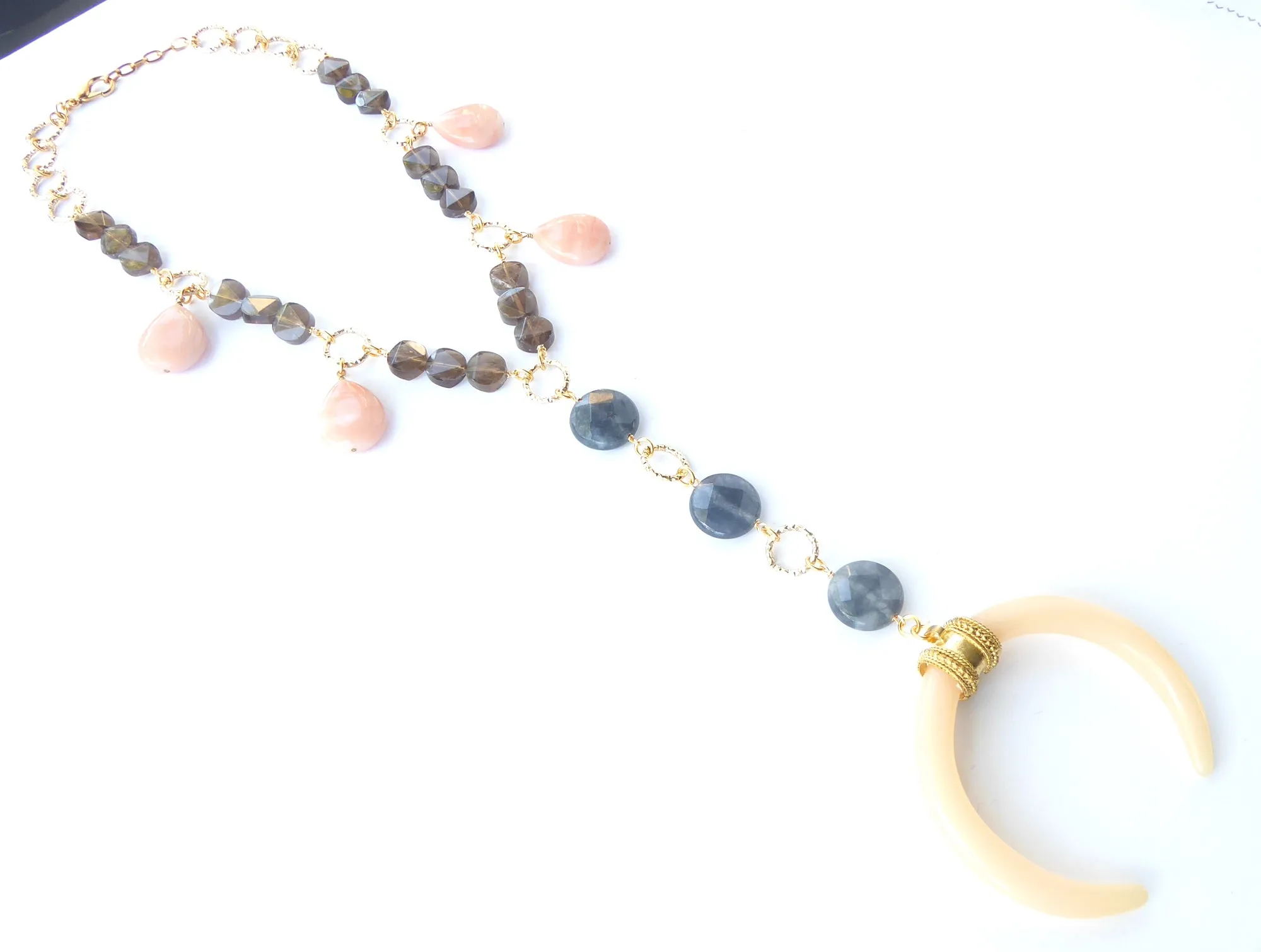 Devana necklace
