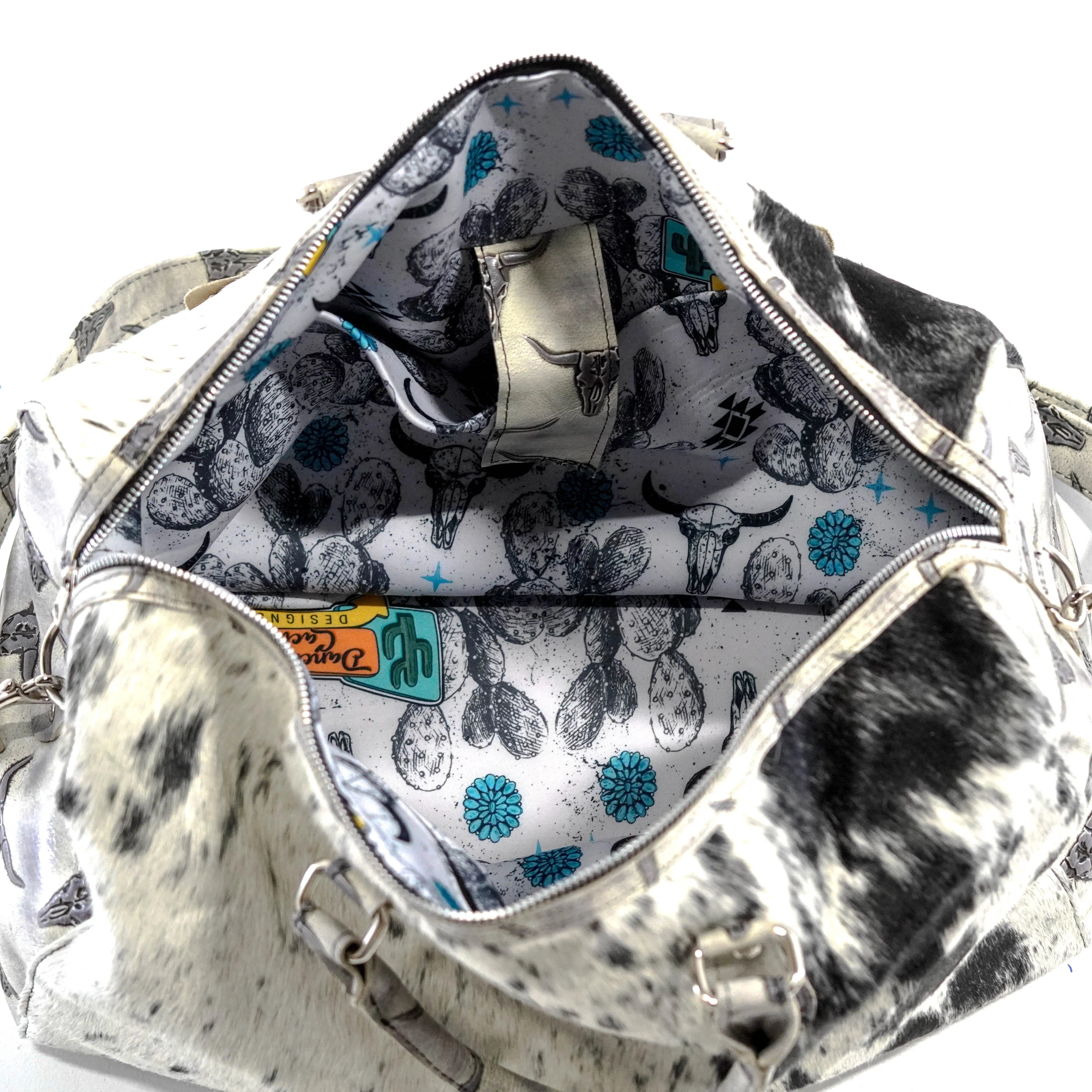 Duffel - Black & White w/ Smoke Show Skulls