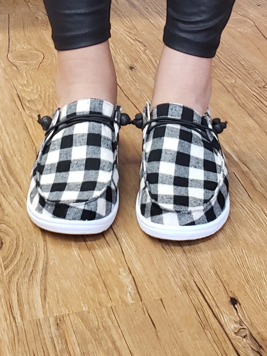 Kayak Sneakers: Black Plaid