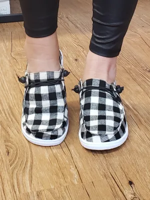 Kayak Sneakers: Black Plaid