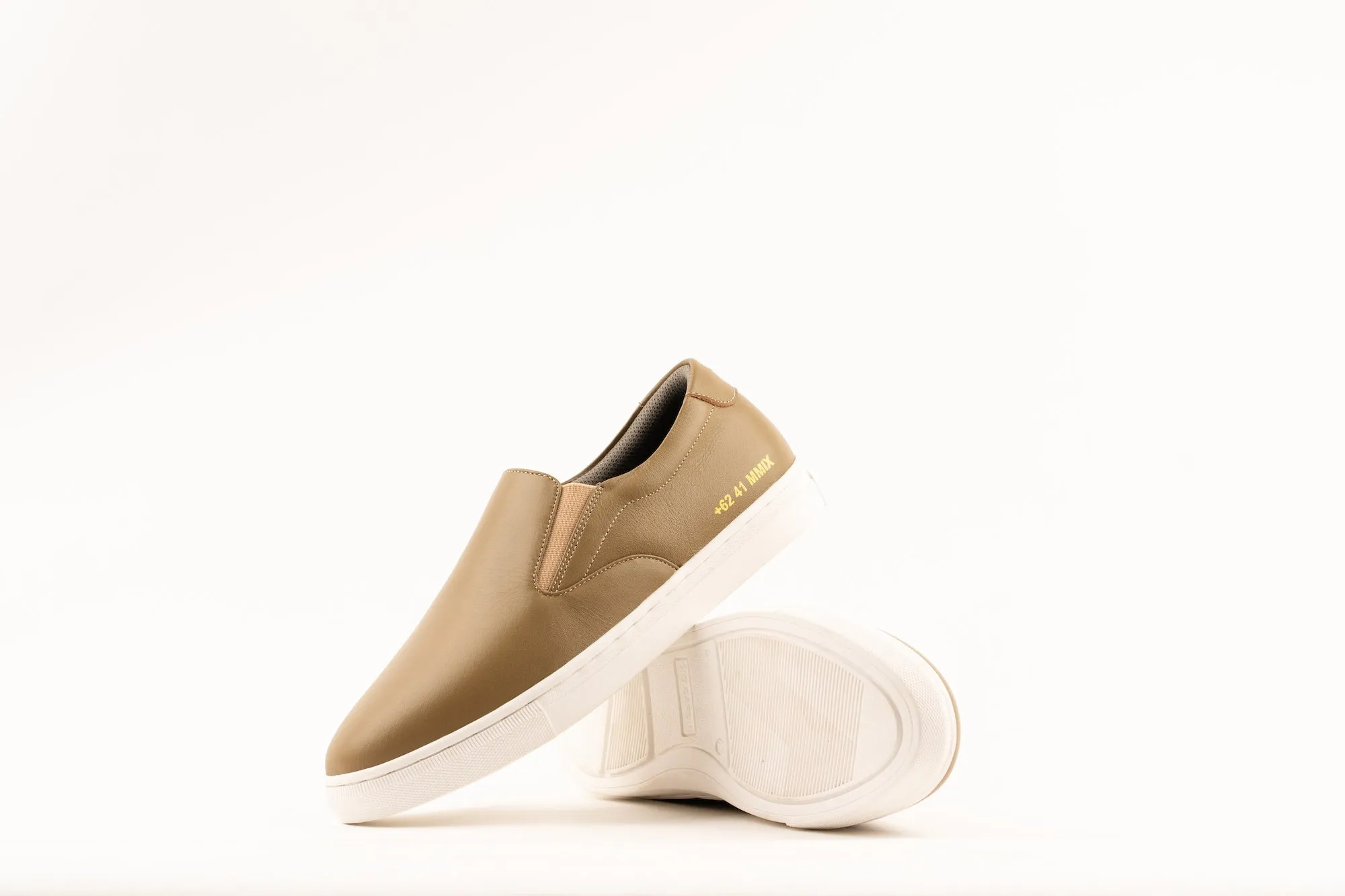 LAH-02 SLIP ON | BROW | MEN