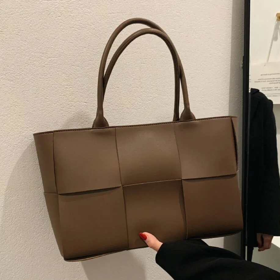 Large Weavy Tote High-quality PU Leather Handbag