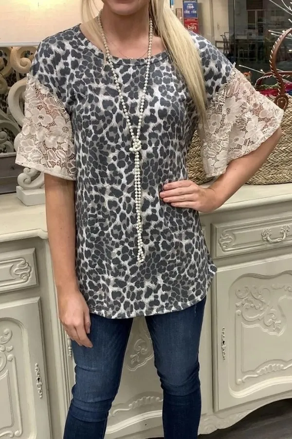 Leopard Printing Lace Sleeve T-shirts