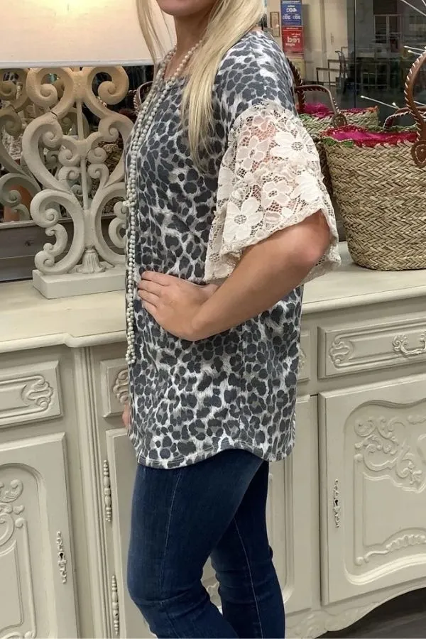 Leopard Printing Lace Sleeve T-shirts