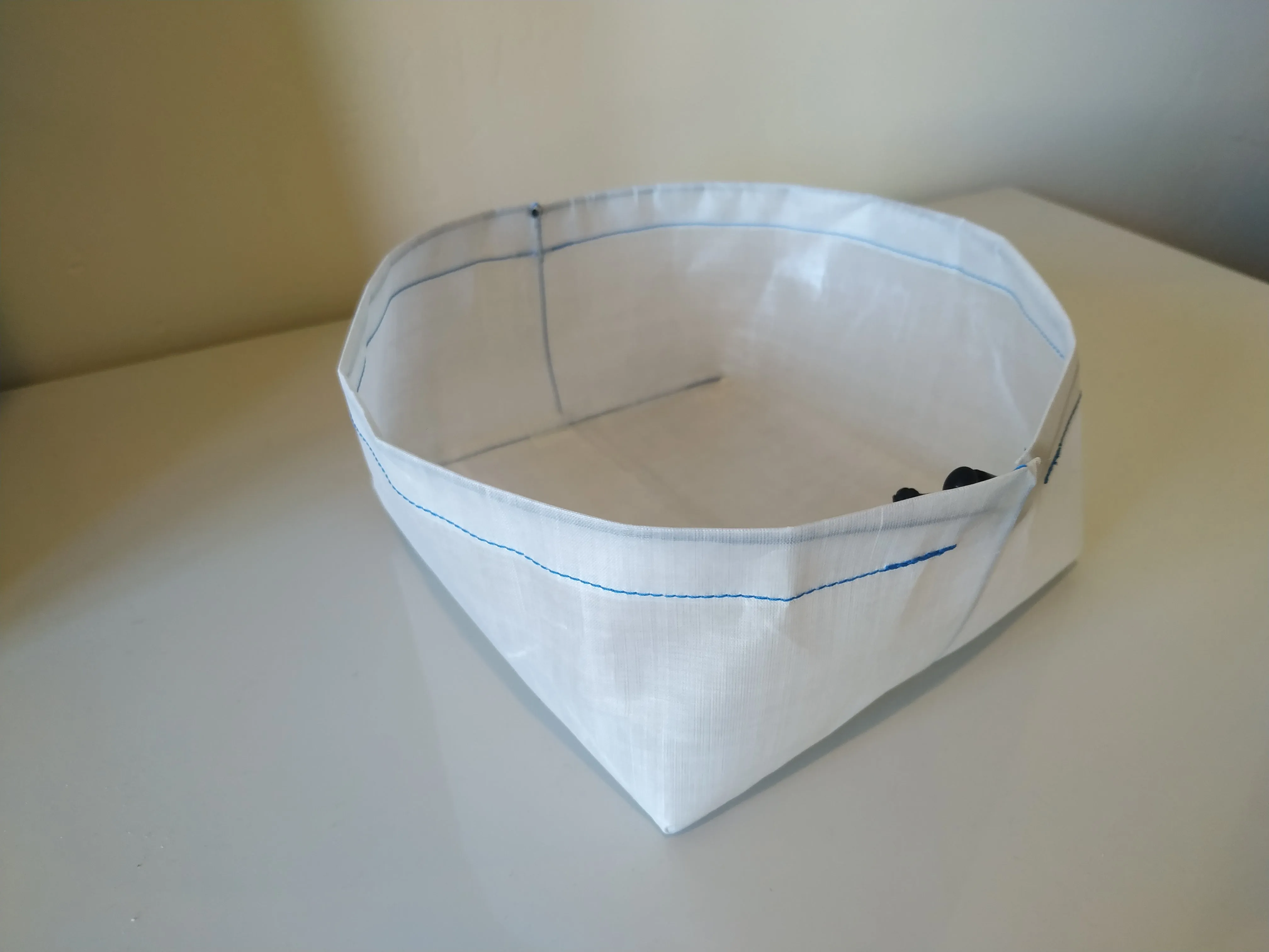 Lightweight Dog Bowl - Solid Color Dyneema