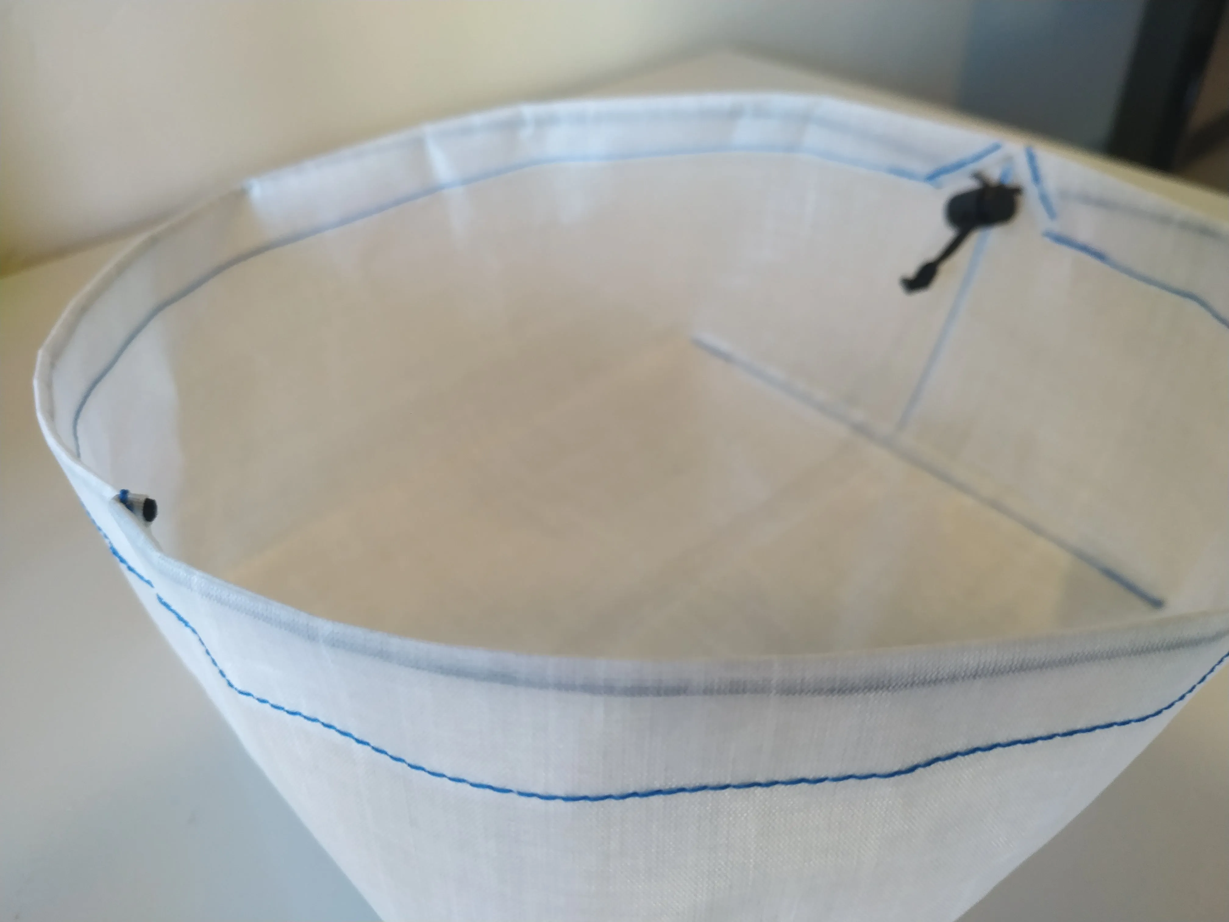 Lightweight Dog Bowl - Solid Color Dyneema