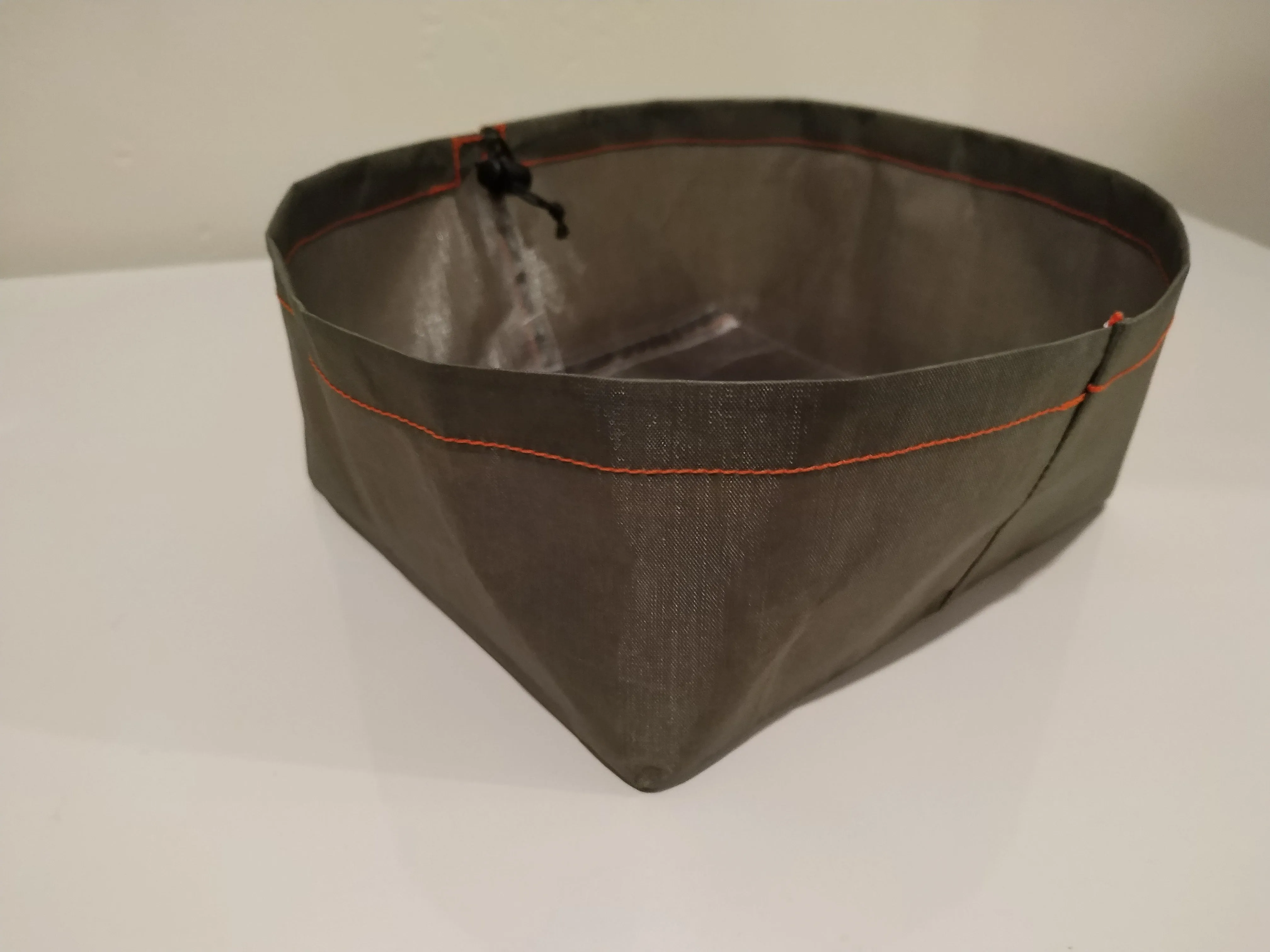 Lightweight Dog Bowl - Solid Color Dyneema