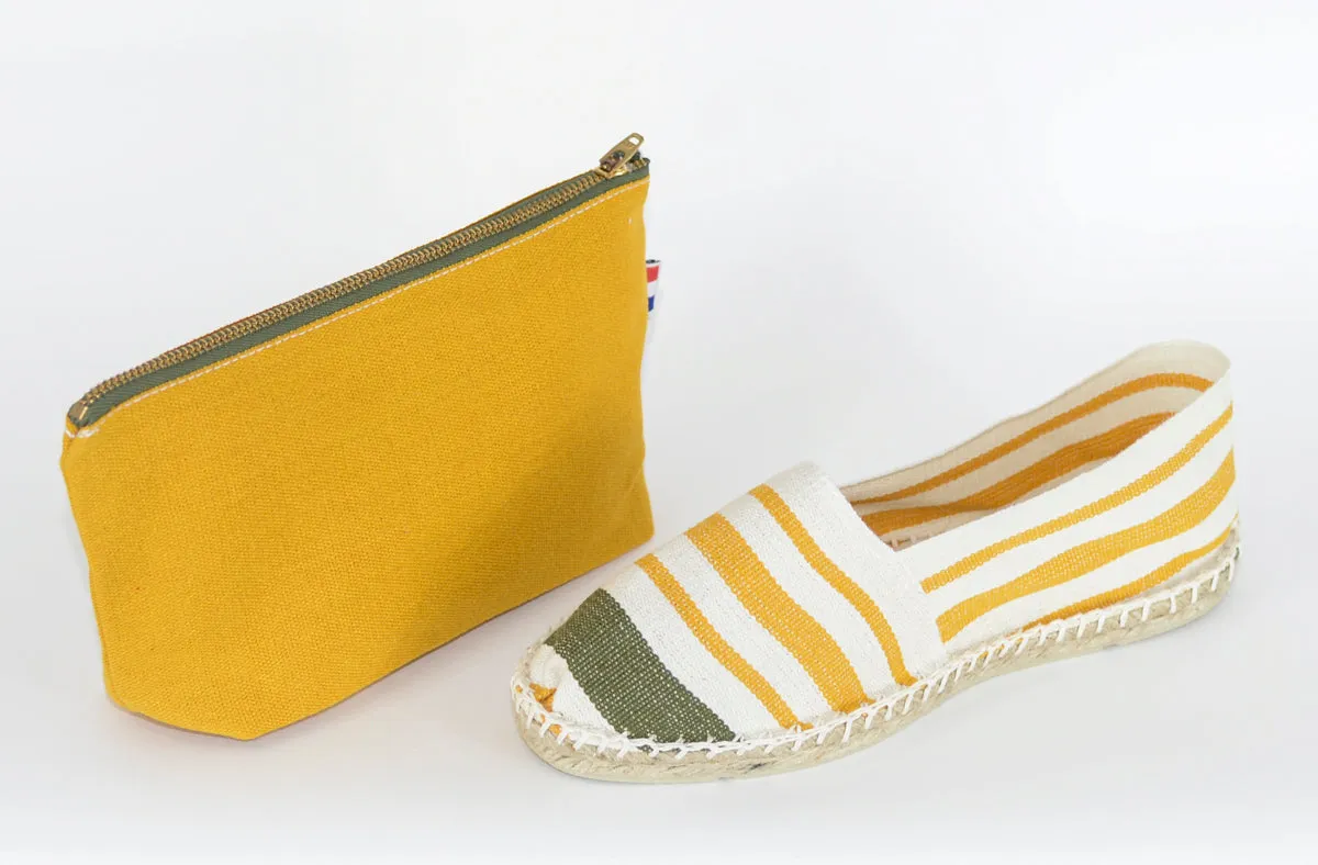MONDAINE POUCH