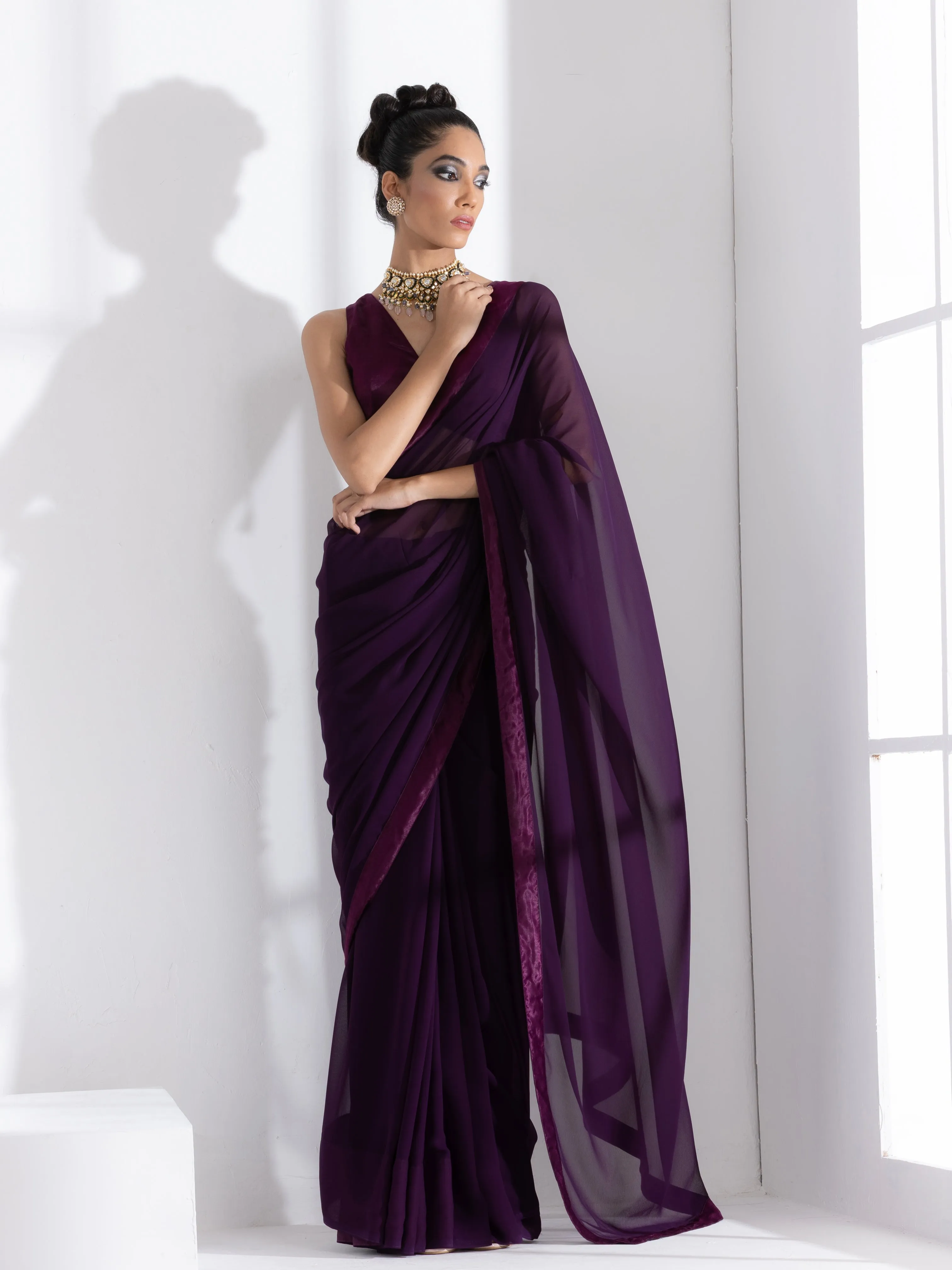 Mood Violet Georgette Saree with Voilet Posh Fabric Border & Blouse Fabric