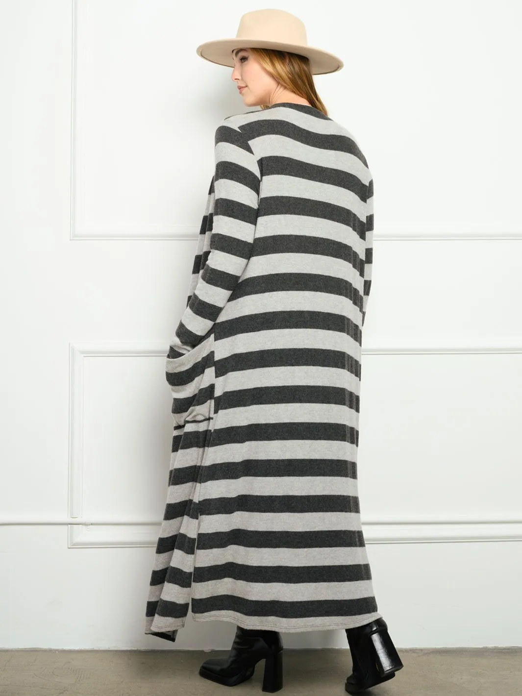 PLUS SIZE STRIPES WITH POCKETS LONG SLEEVE CARDIGAN