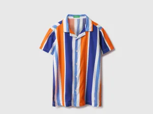 Regular Fit Spread Collar Striped Shirts