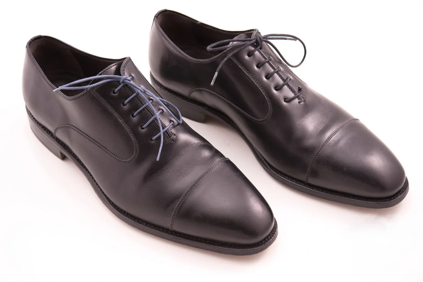 Round Blue-Gray Waxed Cotton Shoelaces