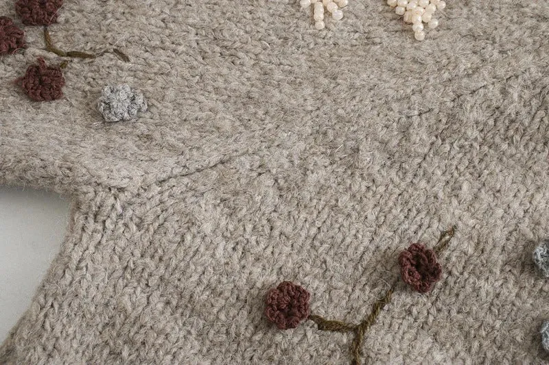 Round Neck Knit Beaded Floral Sweaters