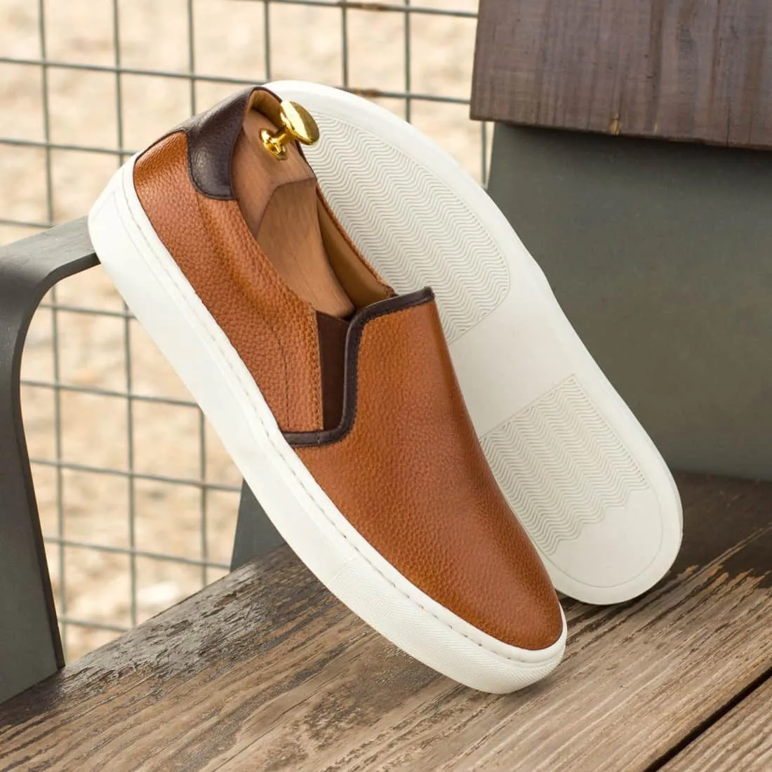 Sneakers Slip On en cuir grainé marron clair - Semelles Blanches