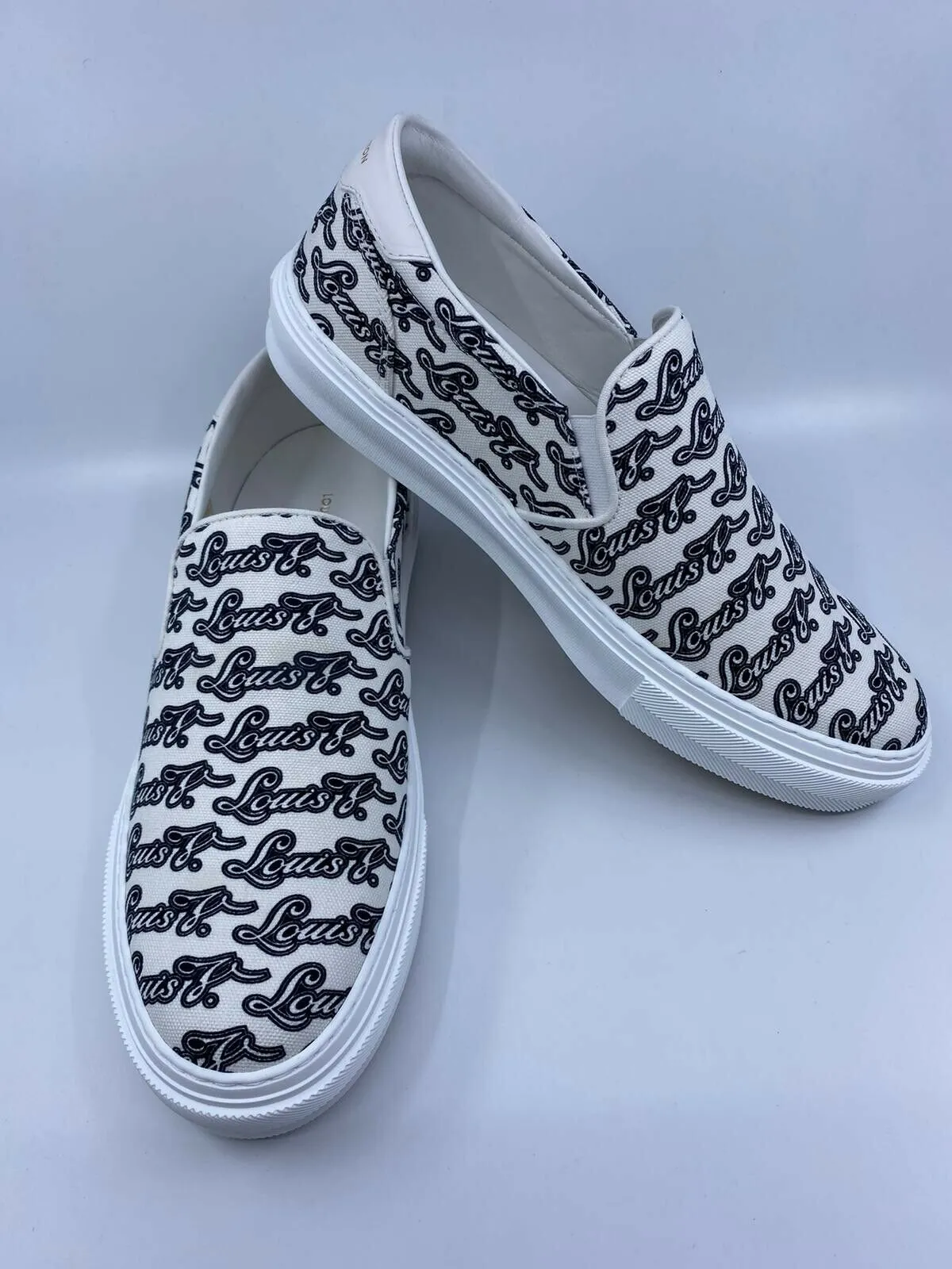 Trocadero Slip-On Louis V.