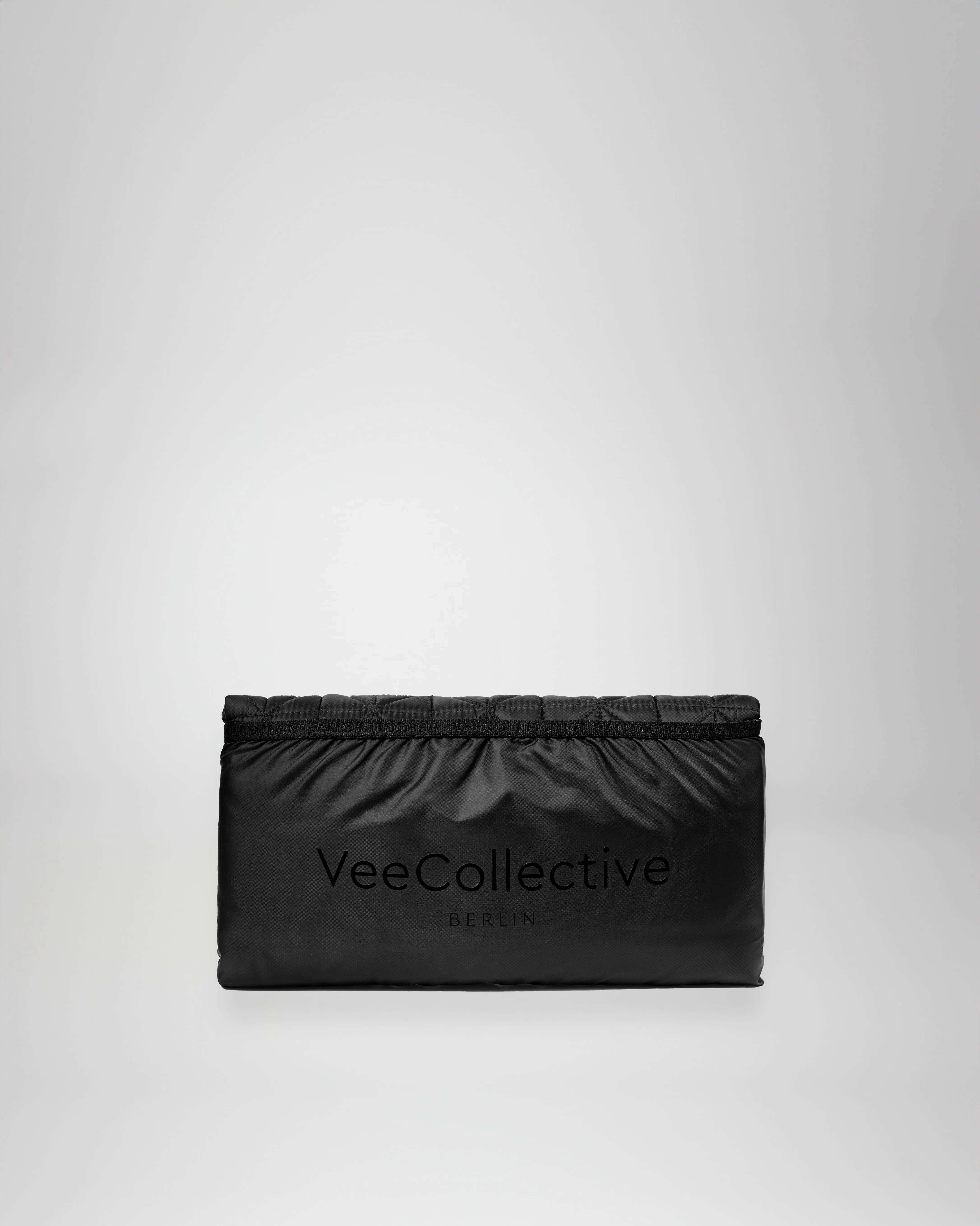 Vee Tote Medium Baby Bundle Black