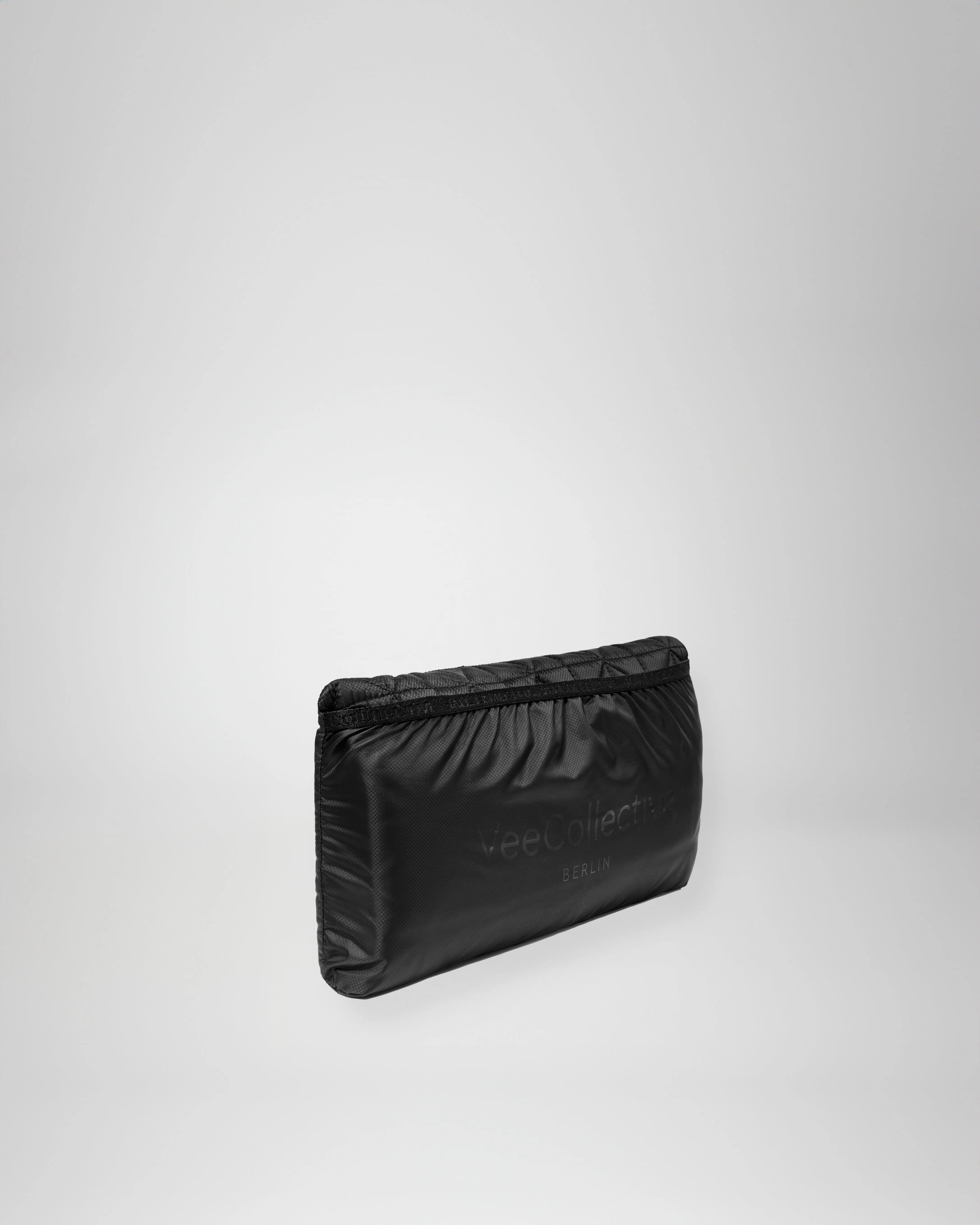 Vee Tote Medium Baby Bundle Black