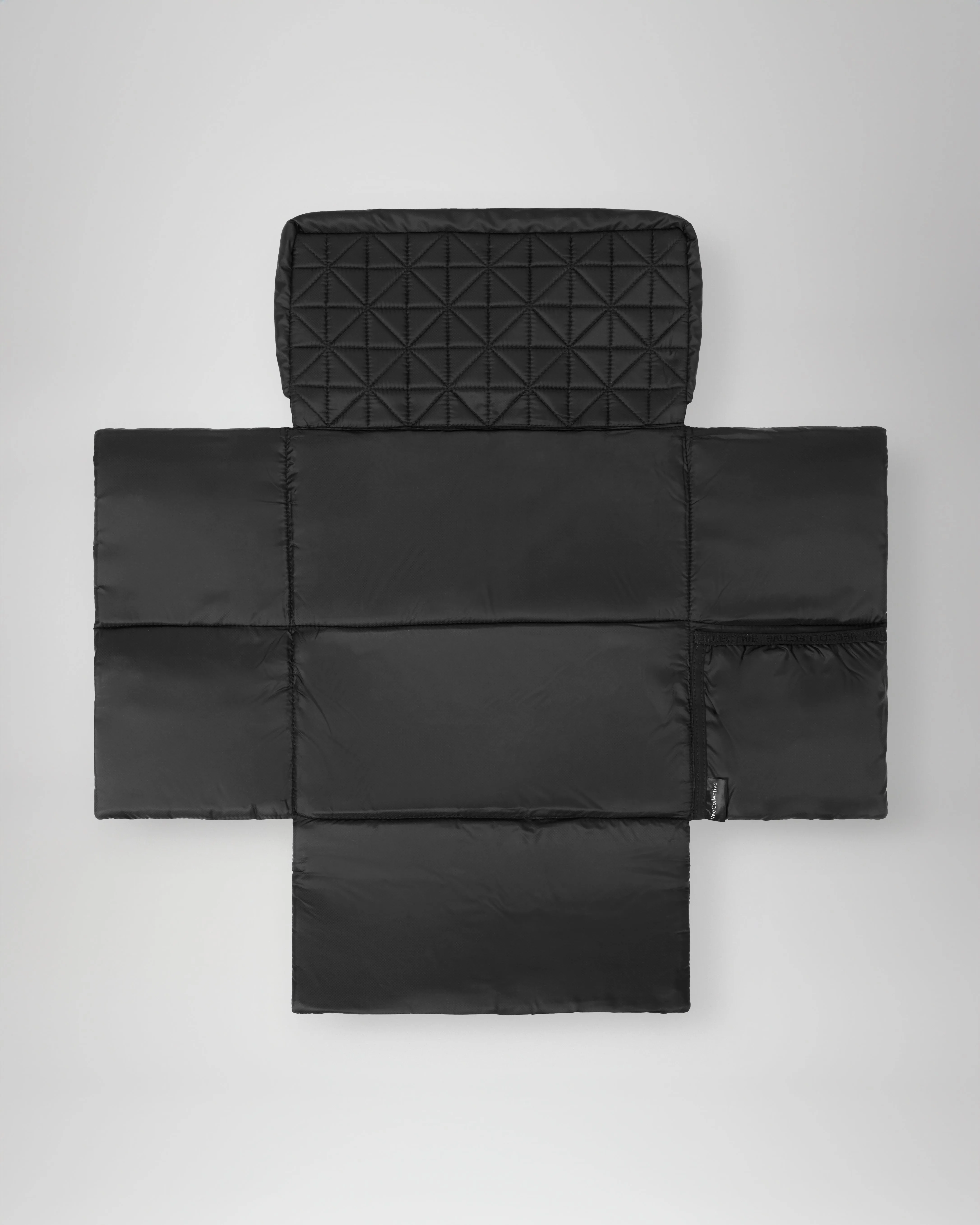 Vee Tote Medium Baby Bundle Black