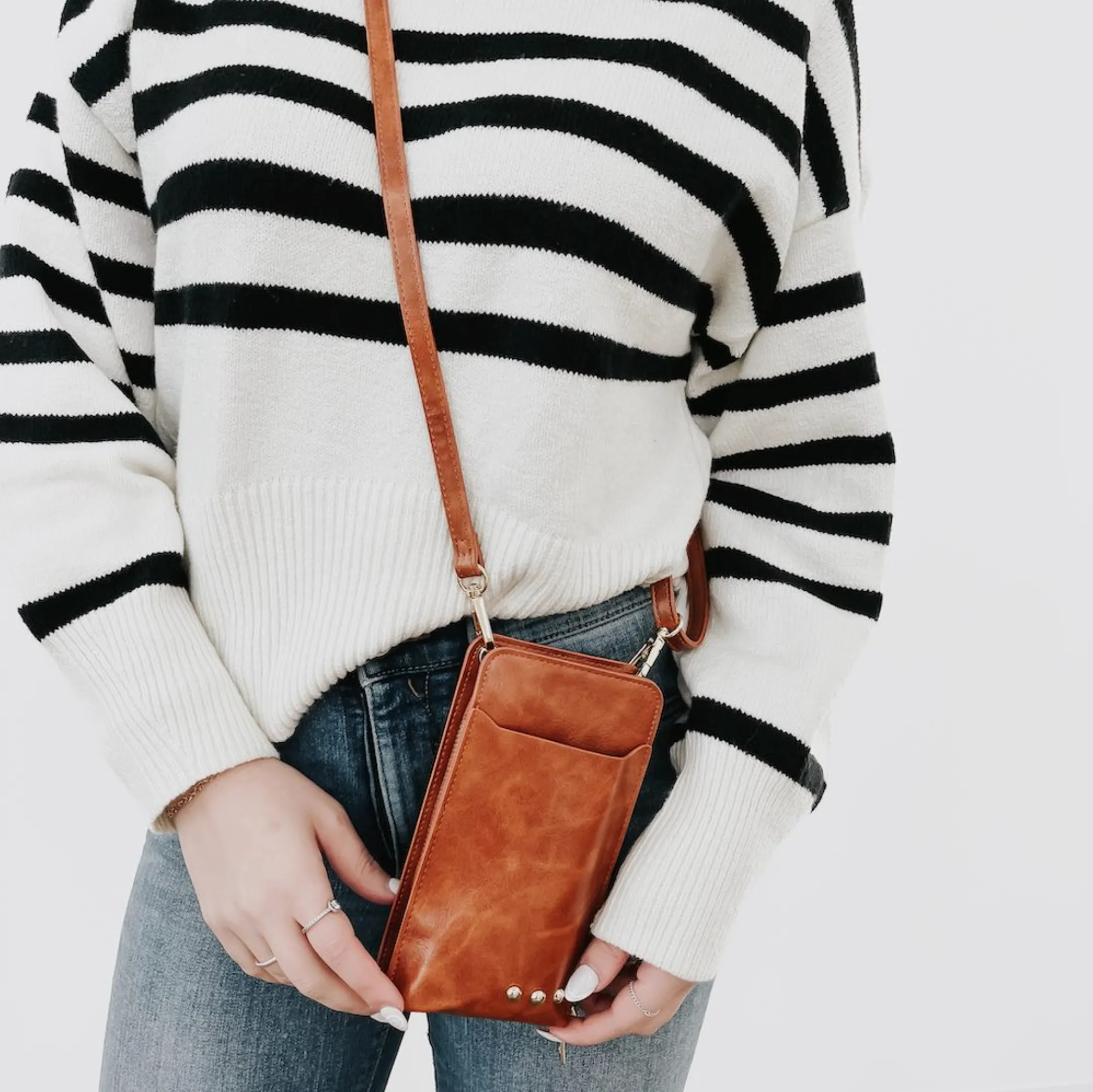 Vegan Phone Bag - Brown