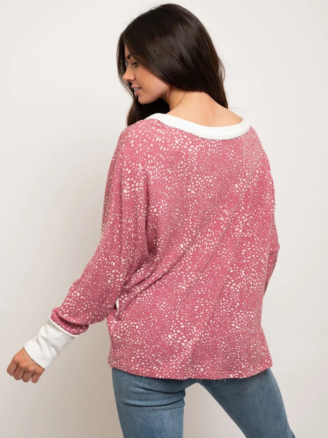 WOMEN'S 2 TONE PRINT DETAIL LONG SLEEVE TOP