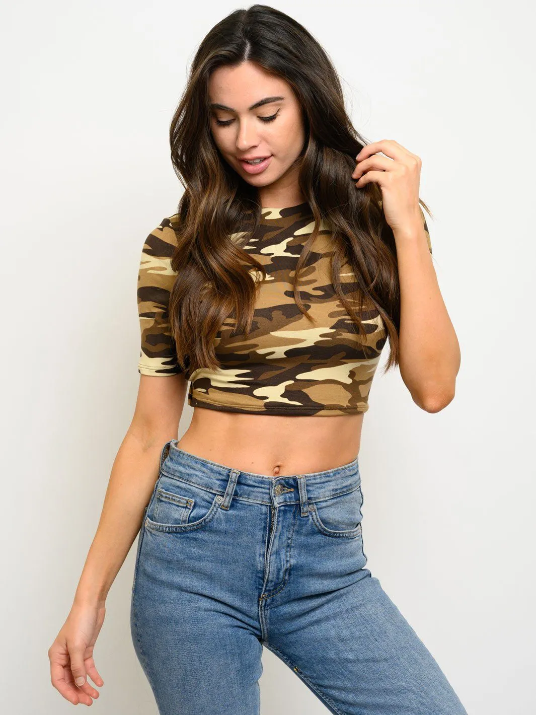 WOMEN'S CAMOUFLAGE OPEN BACK CROP TOP