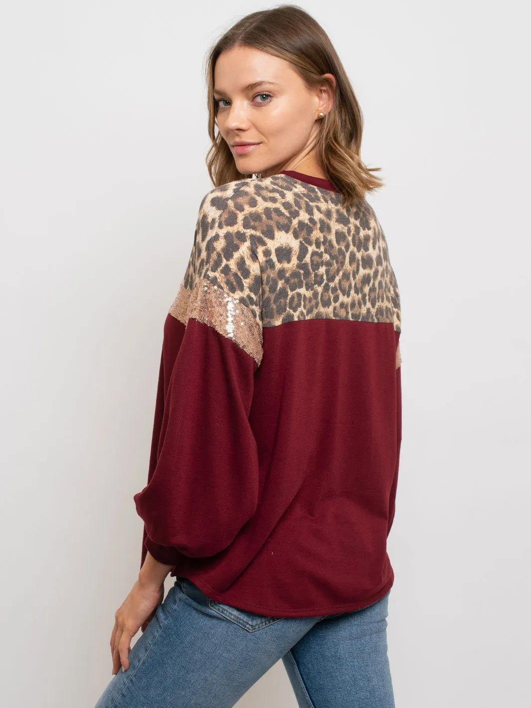 WOMEN'S LONG SLEEVE ANIMAL PRINT TOP