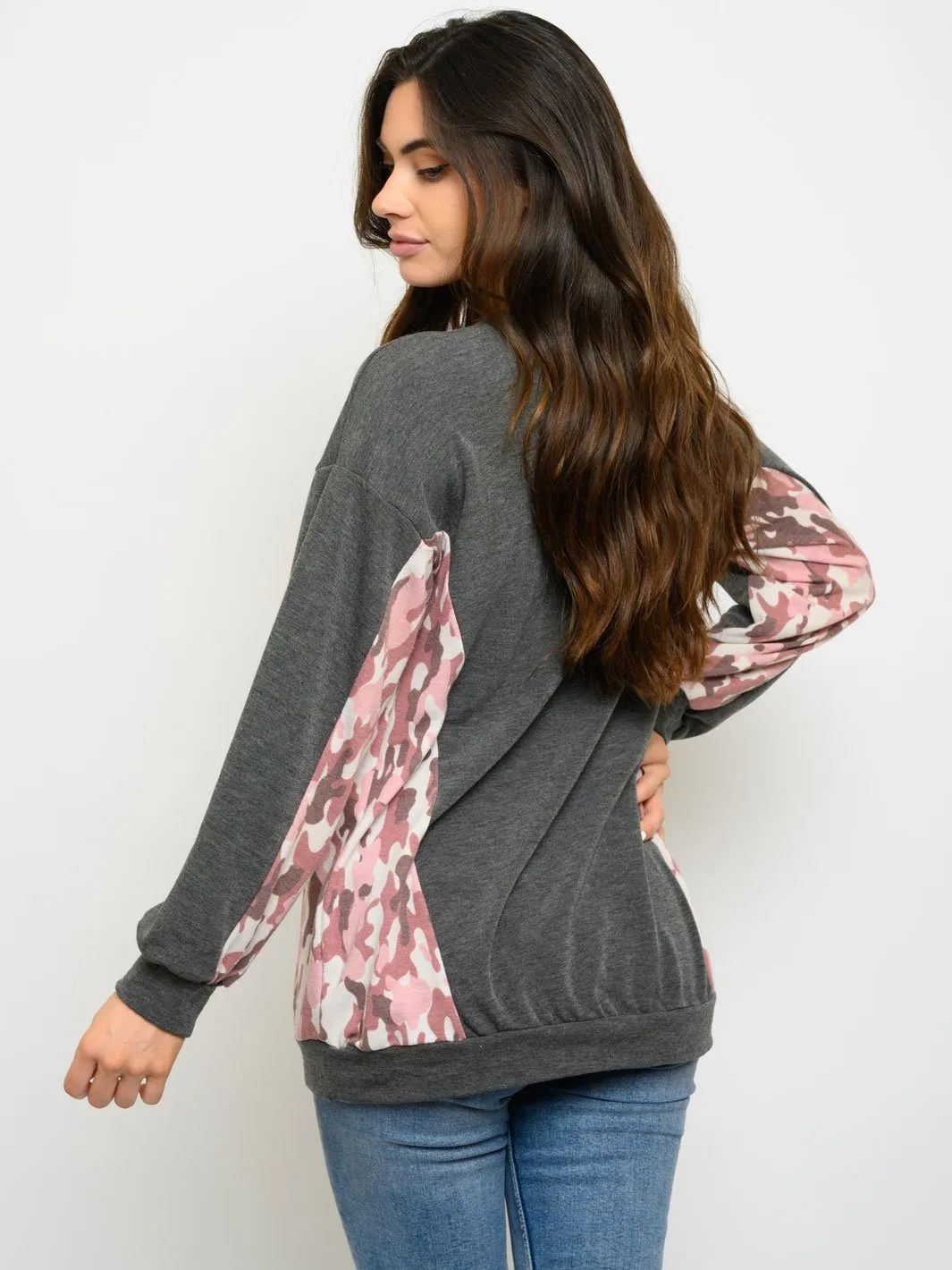 WOMEN'S LONG SLEEVE CAMO DETAIL TOP