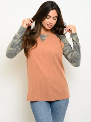 WOMEN'S LONG SLEEVE CAMO PRINT TOP