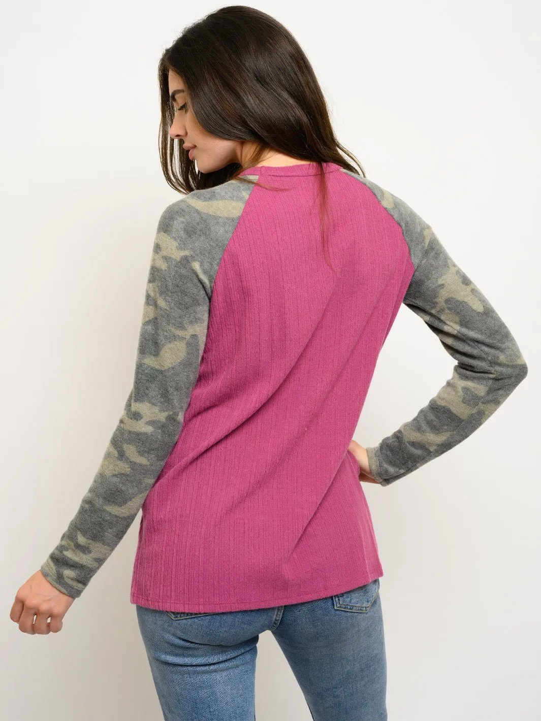 WOMEN'S LONG SLEEVE CAMO PRINT TOP