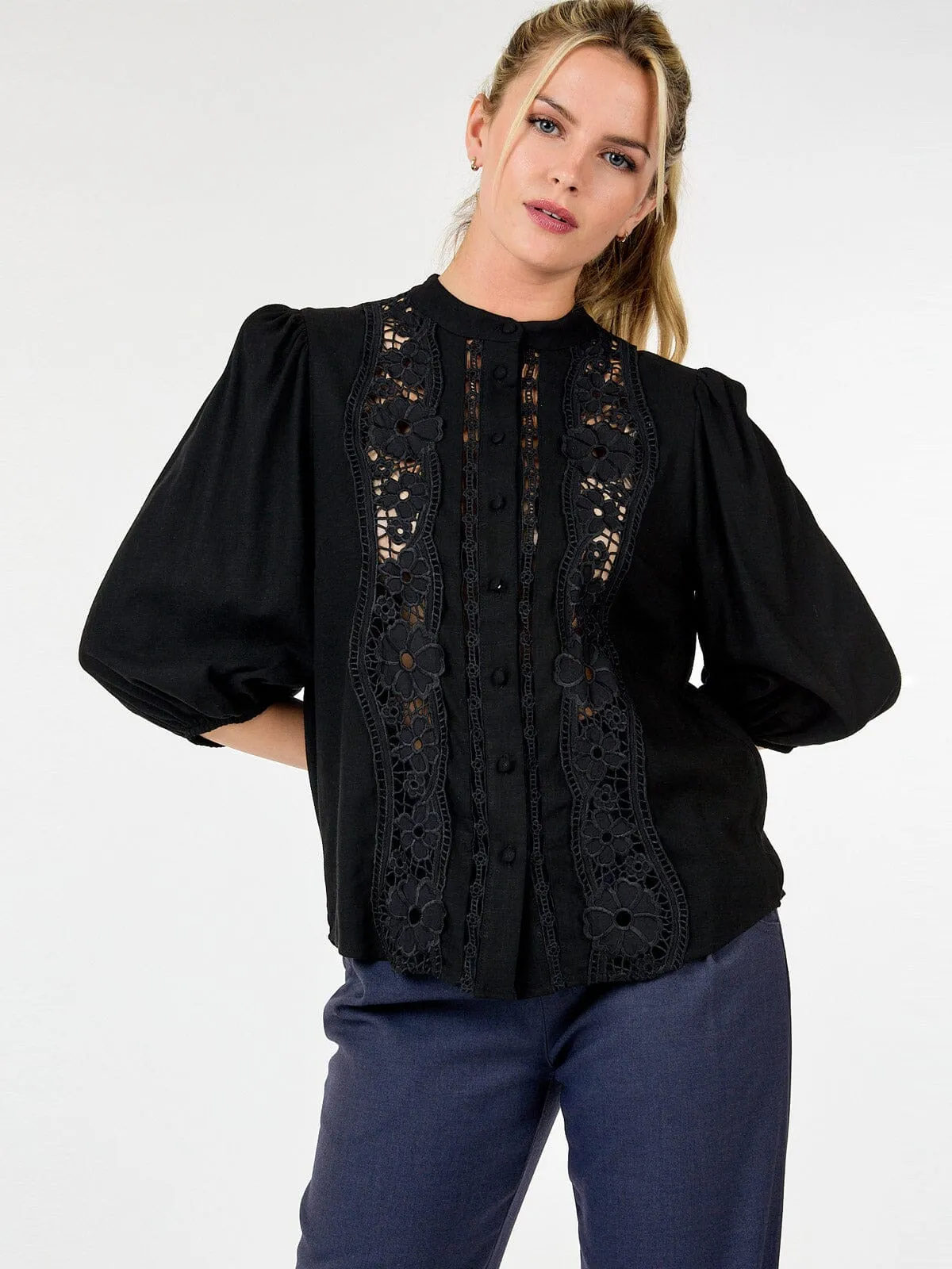 WOMEN'S LONG SLEEVE CROCHET DETAILED BLOUSE