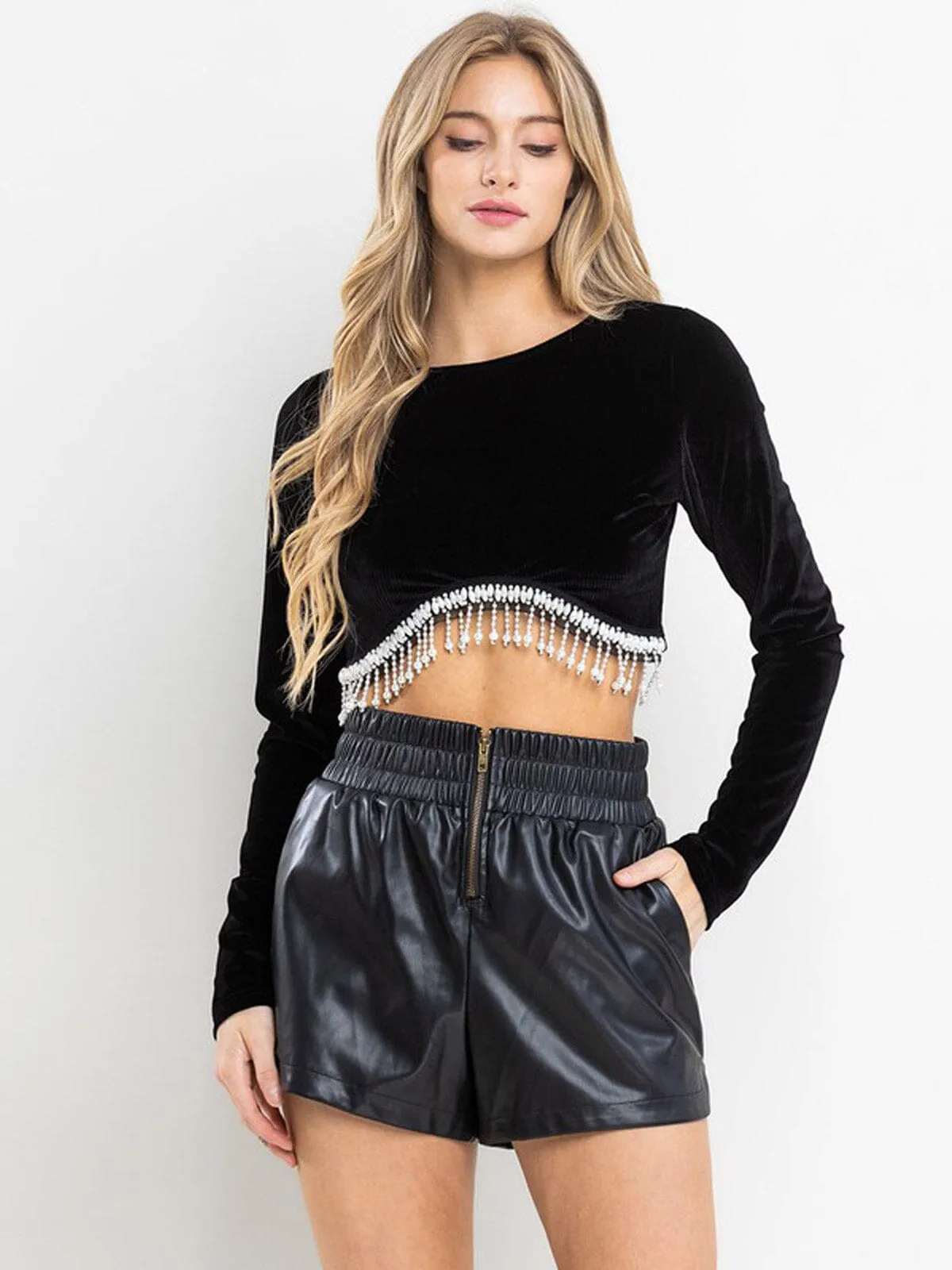 WOMEN'S LONG SLEEVE FRINGE PEARLS VELVET CROP TOP
