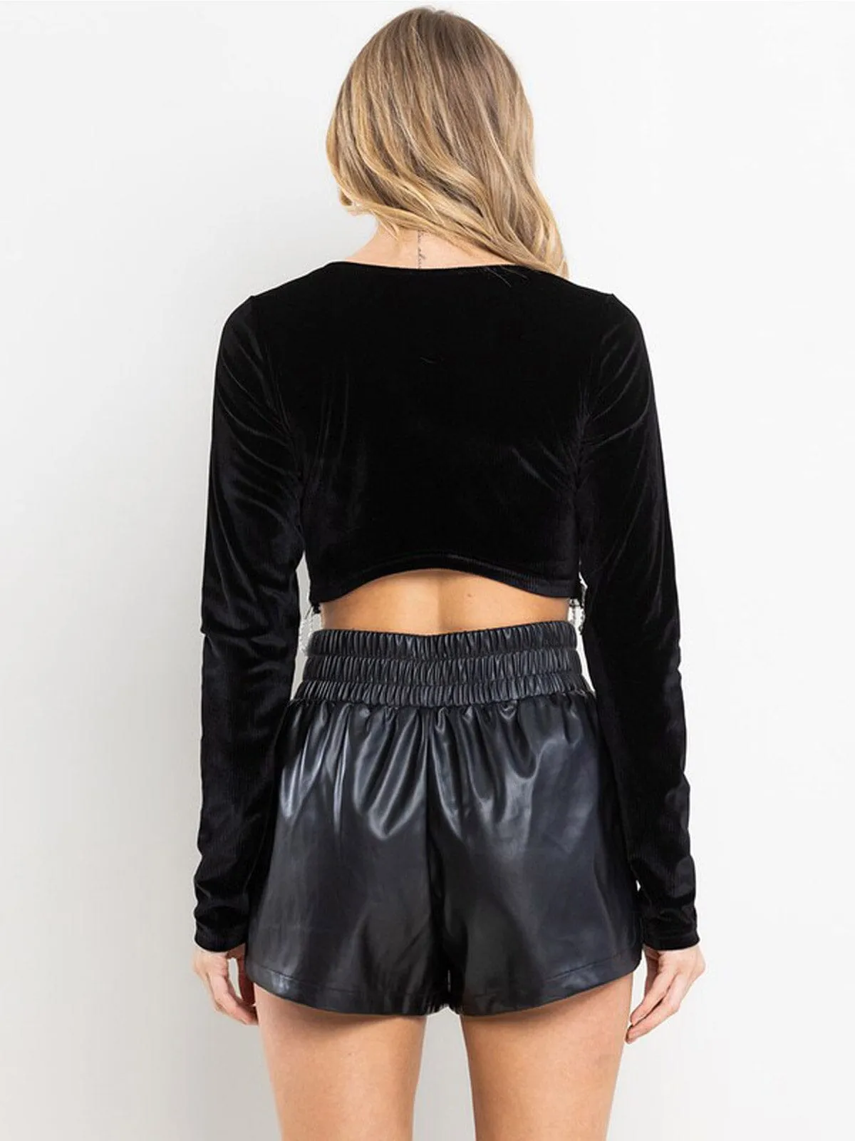 WOMEN'S LONG SLEEVE FRINGE PEARLS VELVET CROP TOP