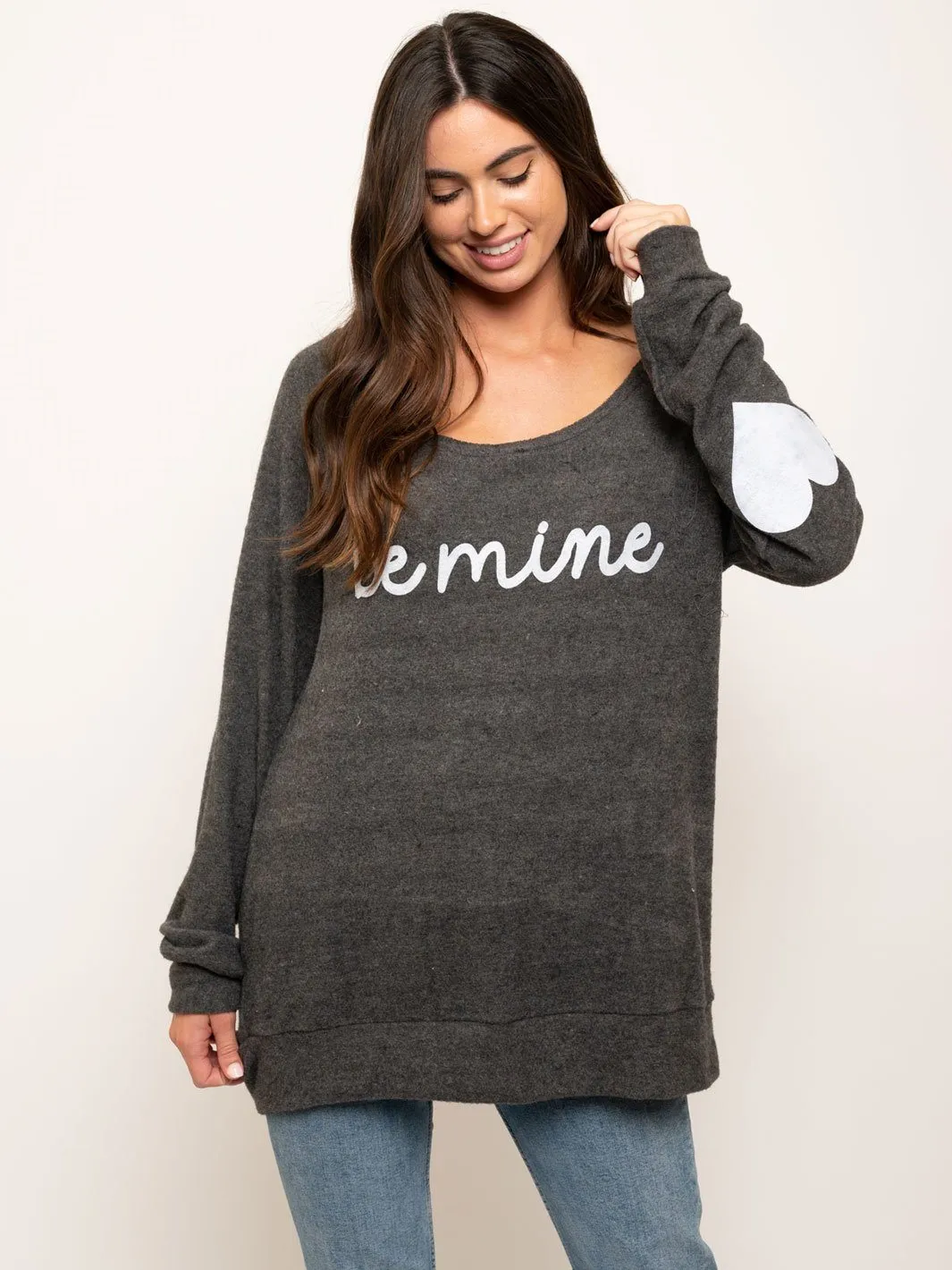 WOMEN'S LONG SLEEVE GRAPHIC TOP
