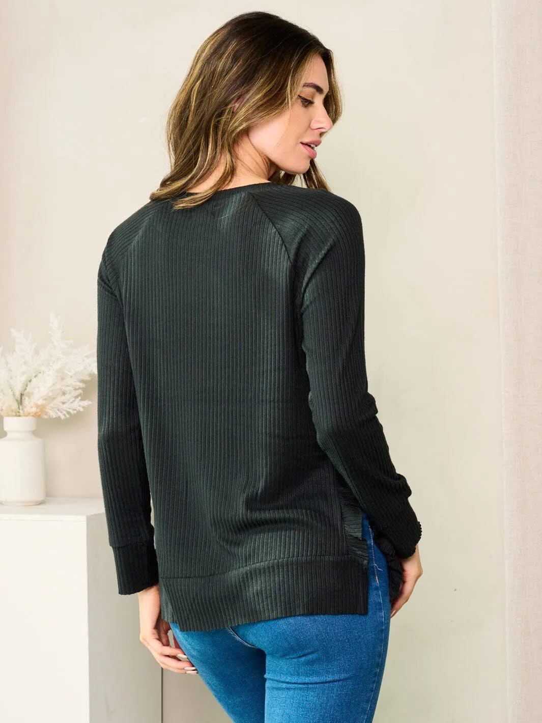 WOMEN'S LONG SLEEVE SIDE RUFFLE SLIT SOLID TOP