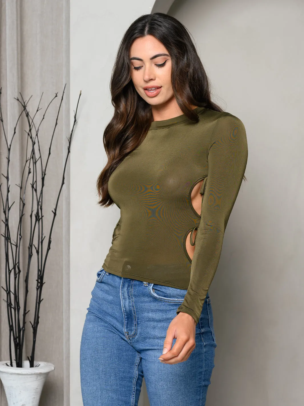 WOMEN'S LONG SLEEVE SIDE SELF TIE CUT OUT TOP