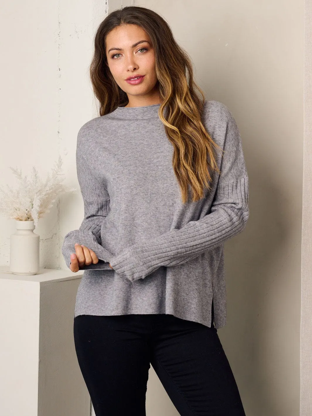 WOMEN'S LONG SLEEVE SOLID RIBBED TOP