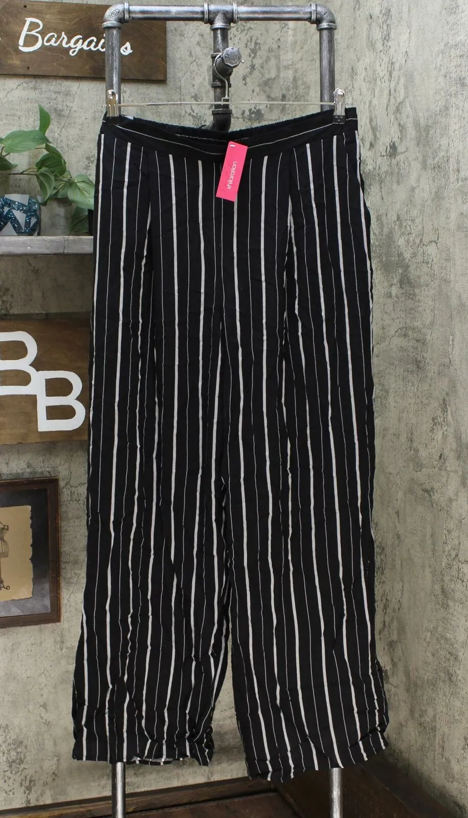 Xhilaration Women's Striped Mid Rise Wide Leg Palazzo Pants