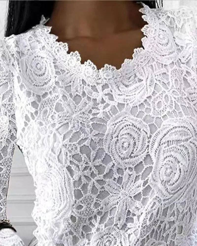 Xieyinshe - Plain lace top with long sleeves